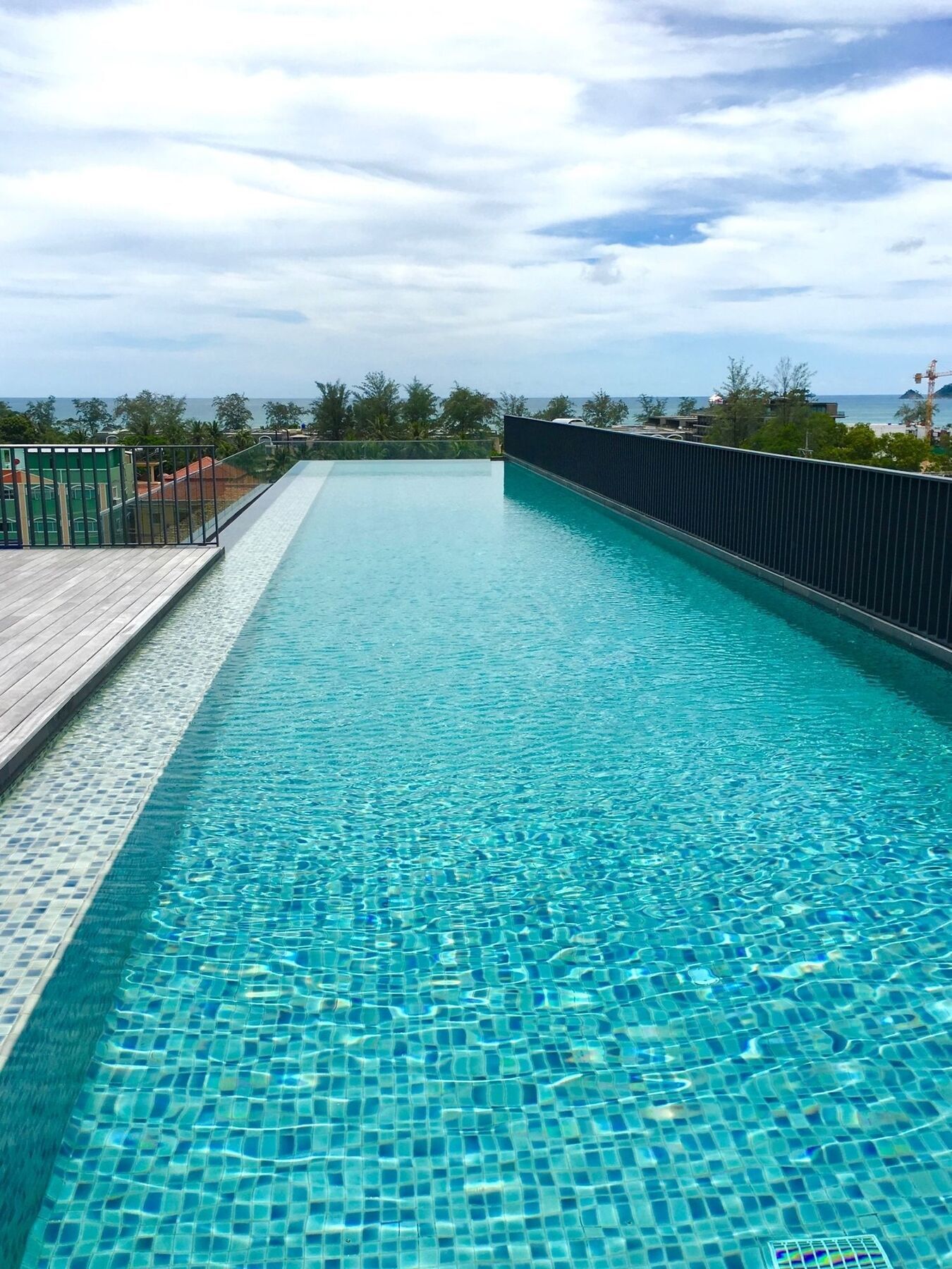 The Deck Hotel 3*