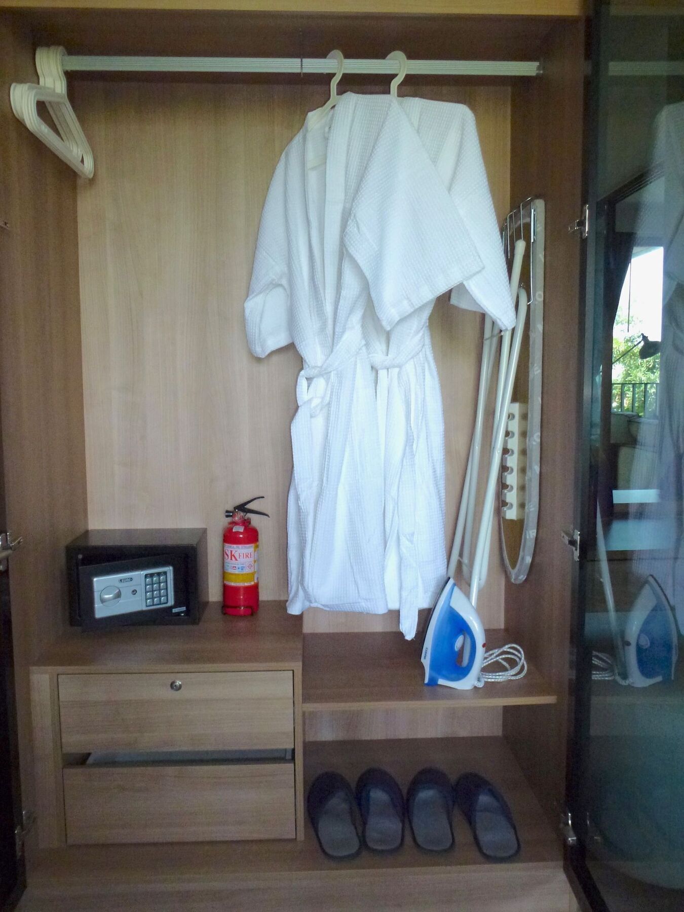 The Deck Hotel Patong